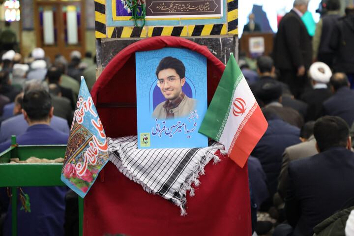 تصاویر/ تجدید میثاق حوزویان و مردم بصیر یزد با ولایت در یوم الله ٩ دی ١۴٠۴