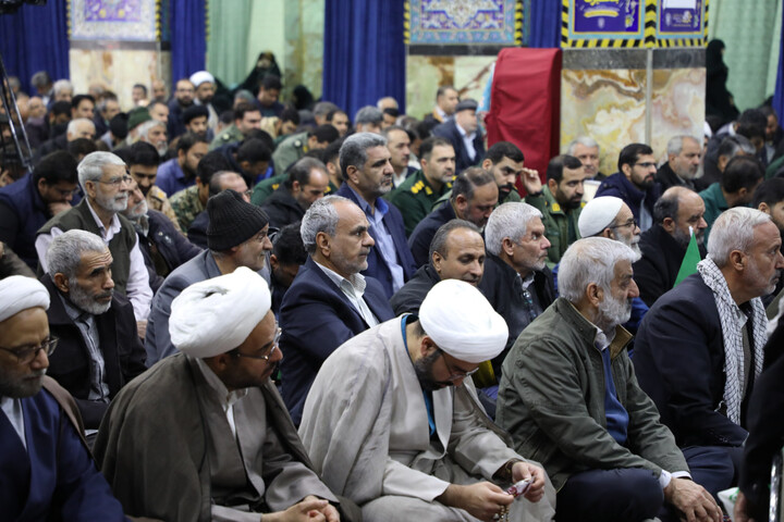 تصاویر/ تجدید میثاق حوزویان و مردم بصیر یزد با ولایت در یوم الله ٩ دی ١۴٠۴