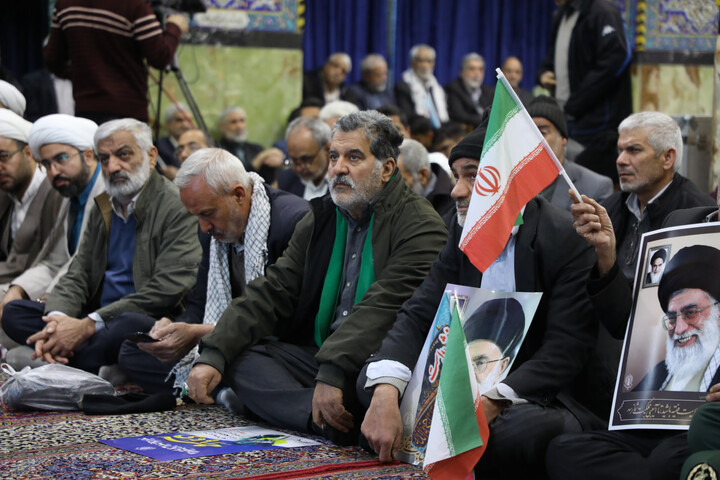 تصاویر/ تجدید میثاق حوزویان و مردم بصیر یزد با ولایت در یوم الله ٩ دی ١۴٠۴