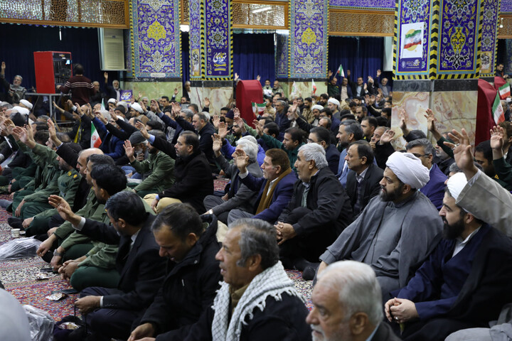 تصاویر/ تجدید میثاق حوزویان و مردم بصیر یزد با ولایت در یوم الله ٩ دی ١۴٠۴