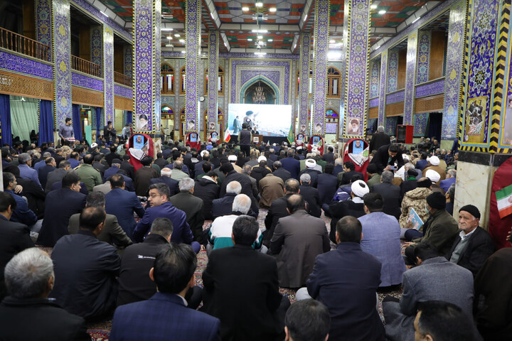 تصاویر/ تجدید میثاق حوزویان و مردم بصیر یزد با ولایت در یوم الله ٩ دی ١۴٠۴