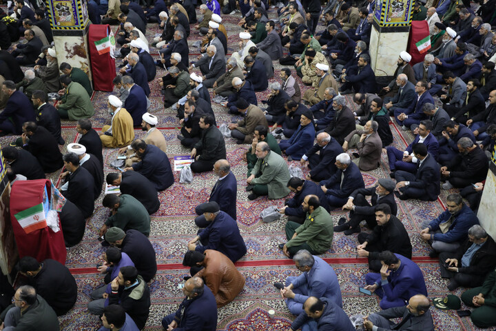 تصاویر/ تجدید میثاق حوزویان و مردم بصیر یزد با ولایت در یوم الله ٩ دی ١۴٠۴