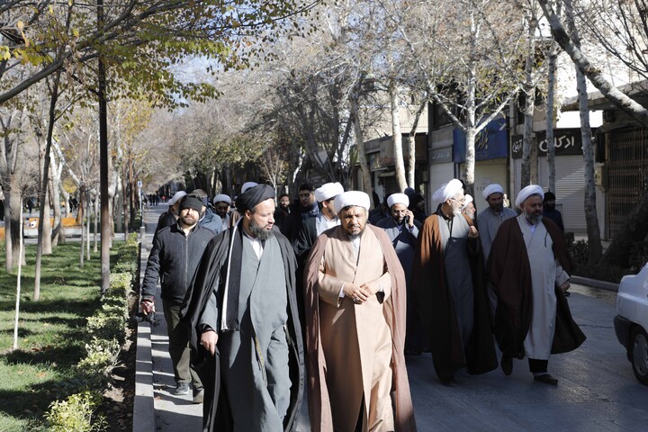 تصاویر / تجمع و راهپیمایی طلاب و روحانیون حوزه علمیه اصفهان  در یوم الله نهم دی 1404