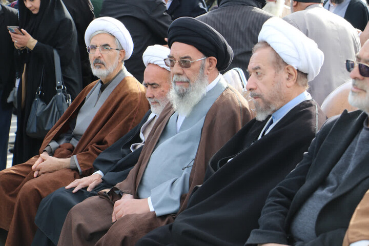 تصاویر / تجمع و راهپیمایی طلاب و روحانیون حوزه علمیه اصفهان  در یوم الله نهم دی 1404