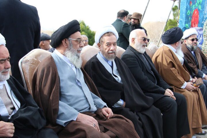 تصاویر / تجمع و راهپیمایی طلاب و روحانیون حوزه علمیه اصفهان  در یوم الله نهم دی 1404