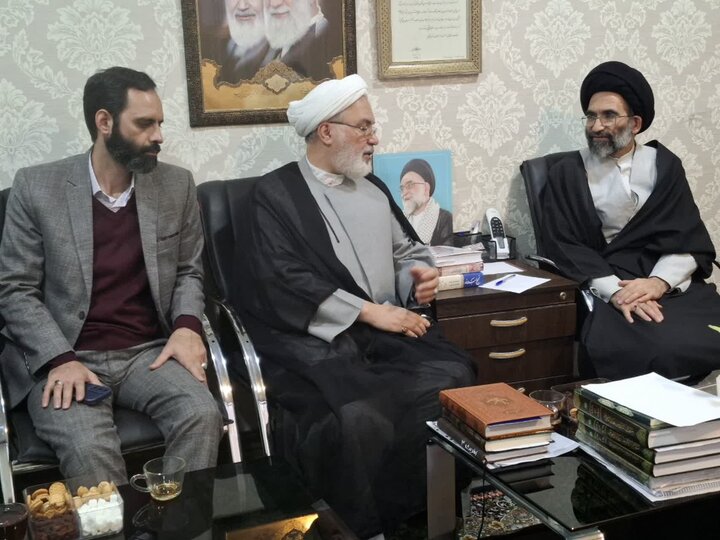 تصاویر/ دیدار معاون وزیرفرهنگ وارشاداسلامی با نماینده ولی فقیه درکاشان