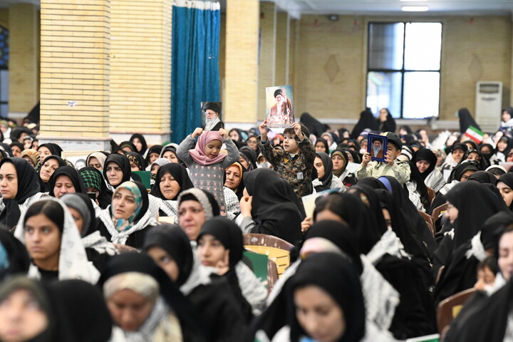 تصاویر/ مراسم گرامیداشت حماسه یوم الله ۹ دی و اجلاسیه بزرگداشت ۳۱۰۰ شهید شهرستان ارومیه