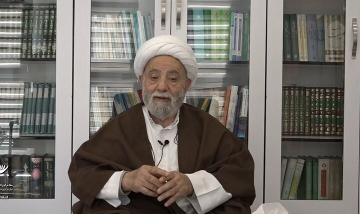 فیلم | پیام استاد قرائتی به خادمان  و دست‌اندرکاران اعتکاف کشور