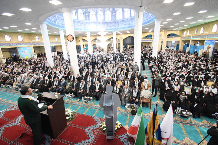 تصاویر/ مراسم گرامیداشت حماسه یوم الله ۹ دی و اجلاسیه بزرگداشت ۳۱۰۰ شهید شهرستان ارومیه