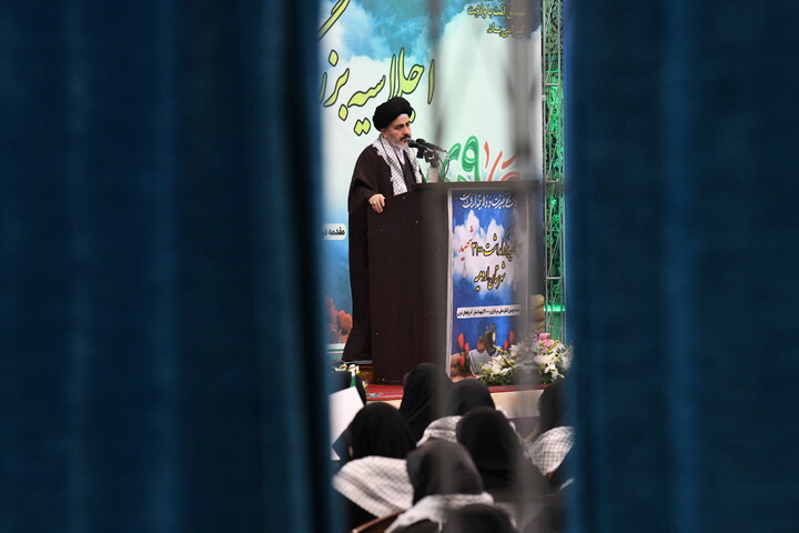 تصاویر/ مراسم گرامیداشت حماسه یوم الله ۹ دی و اجلاسیه بزرگداشت ۳۱۰۰ شهید شهرستان ارومیه