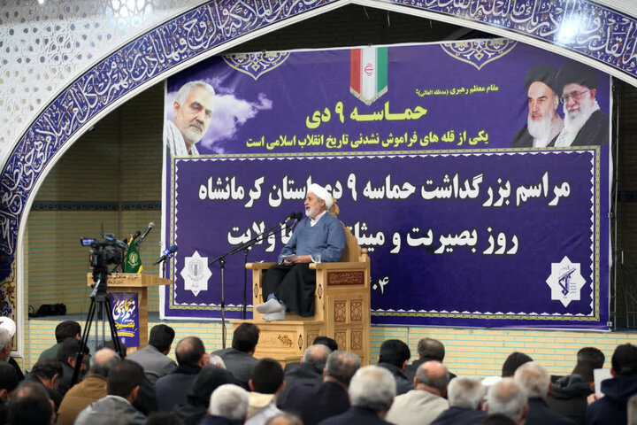 تصاویر/ نشست هم ‌اندیشی طلاب و روحانیون هرسین