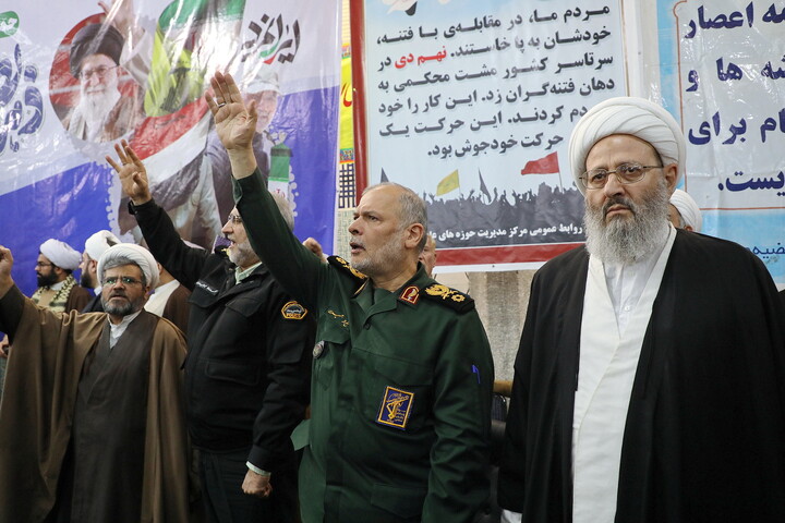 تصاویر/ گرامیداشت حماسه ۹ دی در قم