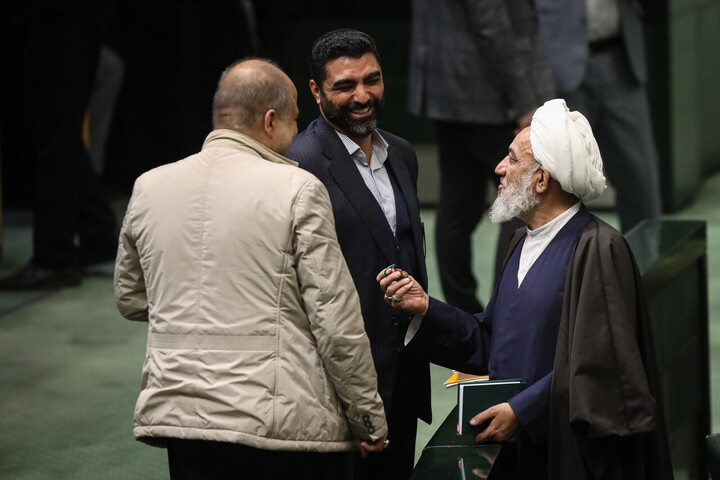 تصاویر/ نشست علنی ۹ دی ماه مجلس شورای اسلامی