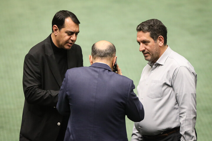 تصاویر/ نشست علنی ۹ دی ماه مجلس شورای اسلامی