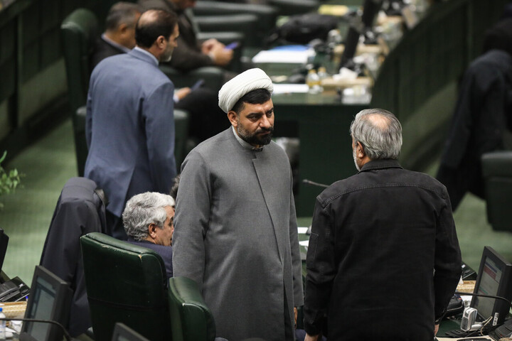 تصاویر/ نشست علنی ۹ دی ماه مجلس شورای اسلامی