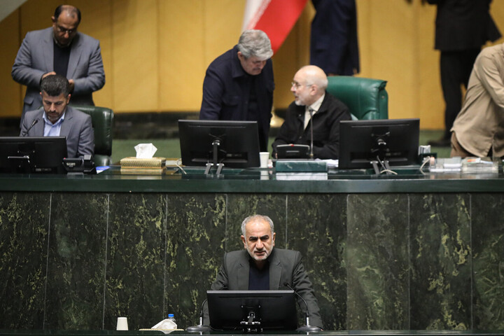 تصاویر/ نشست علنی ۹ دی ماه مجلس شورای اسلامی