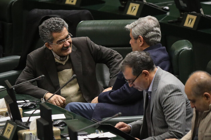 تصاویر/ نشست علنی ۹ دی ماه مجلس شورای اسلامی