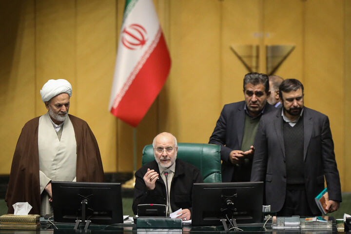 تصاویر/ نشست علنی ۹ دی ماه مجلس شورای اسلامی