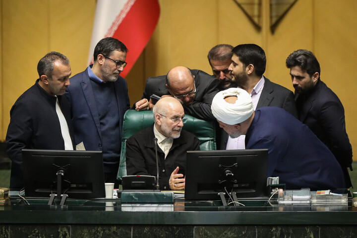 تصاویر/ نشست علنی ۹ دی ماه مجلس شورای اسلامی