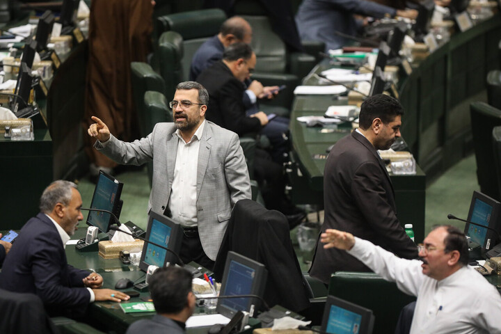 تصاویر/ نشست علنی ۹ دی ماه مجلس شورای اسلامی