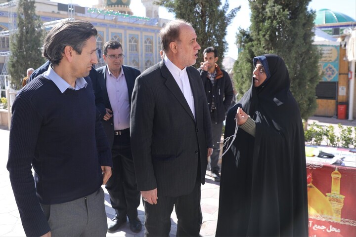 تصاویر/ حضور حاجی بابایی بر سر مزار شهید حاج قاسم سلیمانی