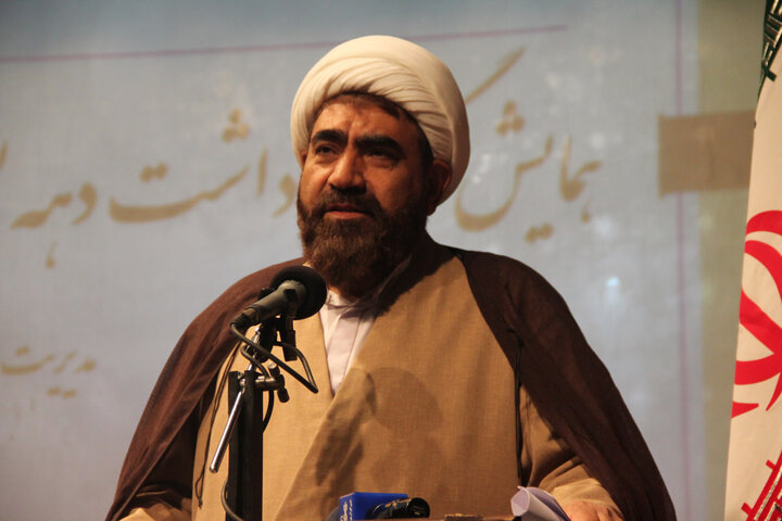 تصاویر / همایش دهه بصیرت ومیثاق امت با ولایت در حوزه علمیه قزوین برگزار شد