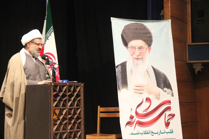 تصاویر / همایش دهه بصیرت ومیثاق امت با ولایت در حوزه علمیه قزوین برگزار شد