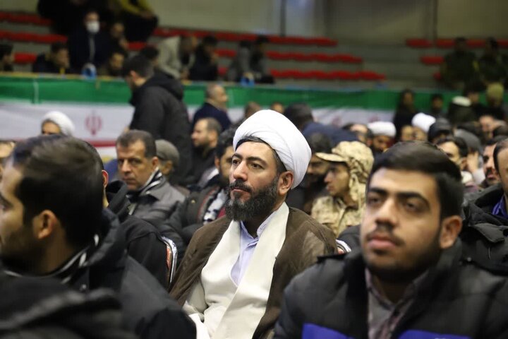 تصاویر/ حماسه آفرین مردم سنندج در یوم الله 9 دی