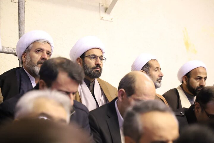 تصاویر/ حماسه آفرین مردم سنندج در یوم الله 9 دی