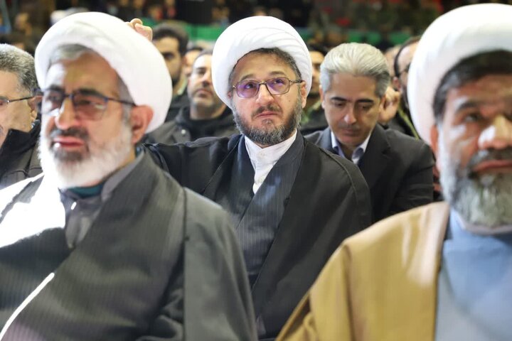 تصاویر/ حماسه آفرین مردم سنندج در یوم الله 9 دی