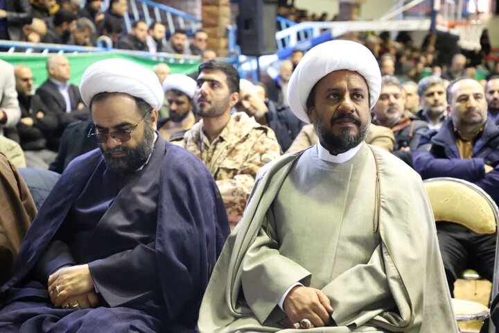 تصاویر/ حماسه آفرین مردم سنندج در یوم الله 9 دی