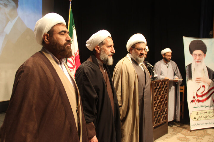 تصاویر / تجلیل از نفرات برتر جشنواره ورزشی طلاب حوزه علمیه قزوین