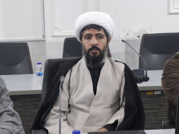 تصاویر/هم اندیشی قرانی مدیران موسسات قرانی با حضور معاون قرآن و عترت وزارات فرهنگ وارشاداسلامی و نماینده ولی فقیه در کاشان