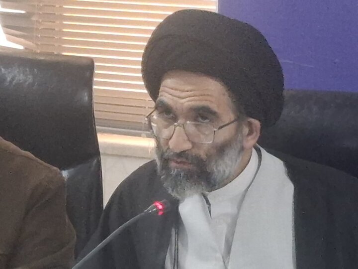 تصاویر/هم اندیشی قرانی مدیران موسسات قرانی با حضور معاون قرآن و عترت وزارات فرهنگ وارشاداسلامی و نماینده ولی فقیه در کاشان