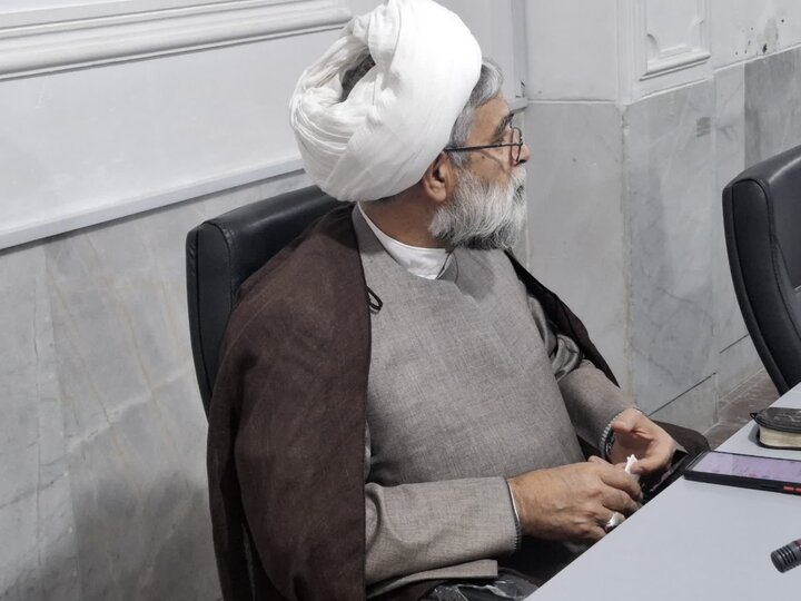 تصاویر/هم اندیشی قرانی مدیران موسسات قرانی با حضور معاون قرآن و عترت وزارات فرهنگ وارشاداسلامی و نماینده ولی فقیه در کاشان