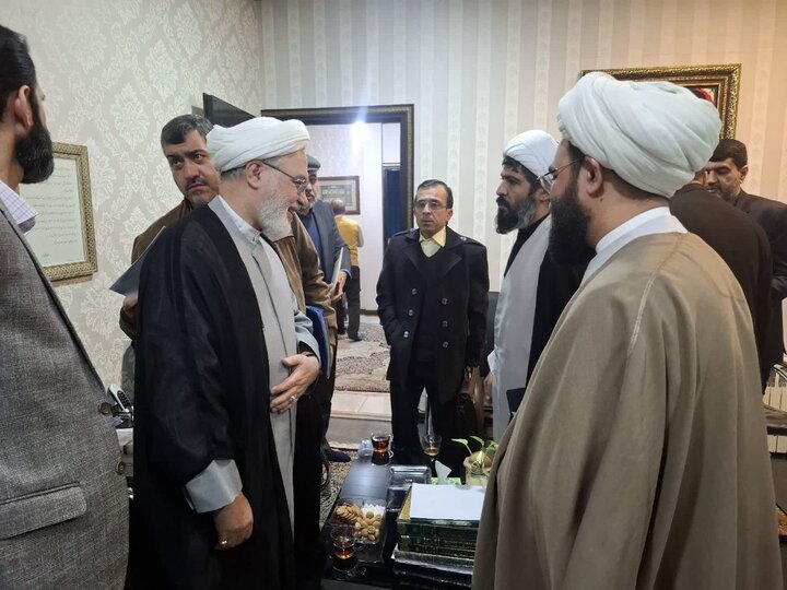 تصاویر/هم اندیشی قرانی مدیران موسسات قرانی با حضور معاون قرآن و عترت وزارات فرهنگ وارشاداسلامی و نماینده ولی فقیه در کاشان