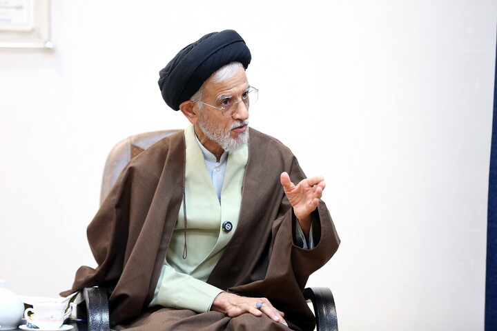 تصاویر/ دیدار اعضای ستاد مرکزی اعتکاف با آیت الله اعرافی