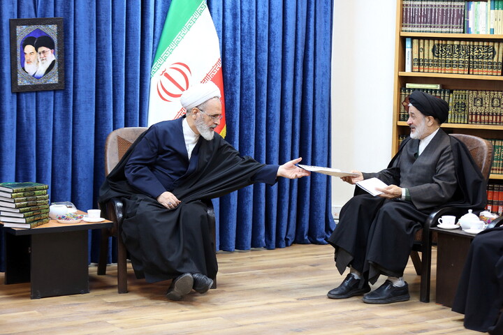 تصاویر/ دیدار اعضای ستاد مرکزی اعتکاف با آیت الله اعرافی