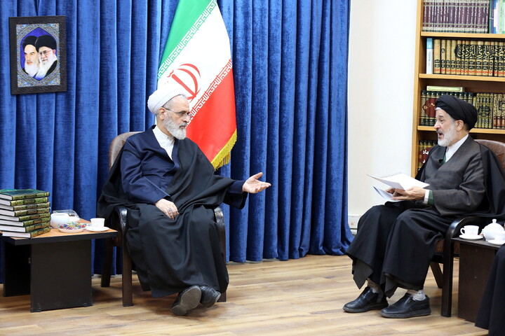 تصاویر/ دیدار اعضای ستاد مرکزی اعتکاف با آیت الله اعرافی