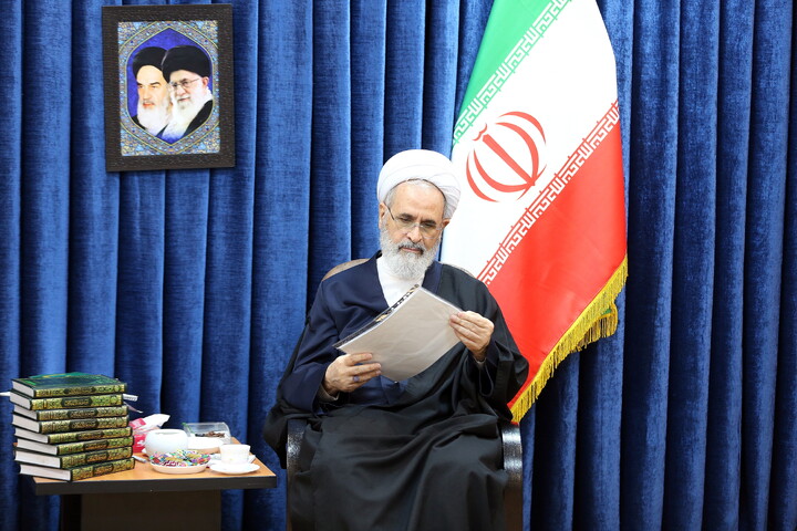 تصاویر/ دیدار اعضای ستاد مرکزی اعتکاف با آیت الله اعرافی