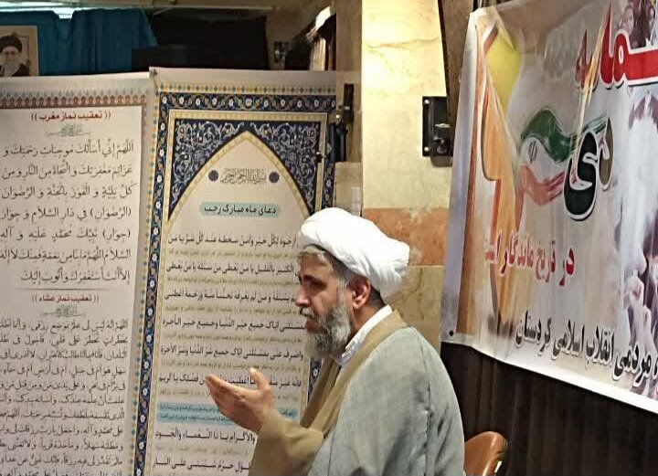 تصاویر/اجتماع اساتید وطلاب مدرسه علمیه امام صادق (ع)  قروه، به مناسبت حماسه 9 دی