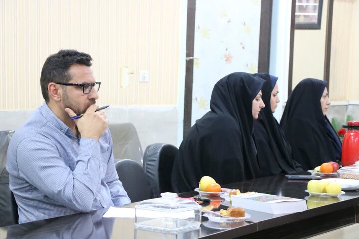 تصاویر/بازدید امام جمعه شهرستان از مدیریت آموزش و پرورش دهلران