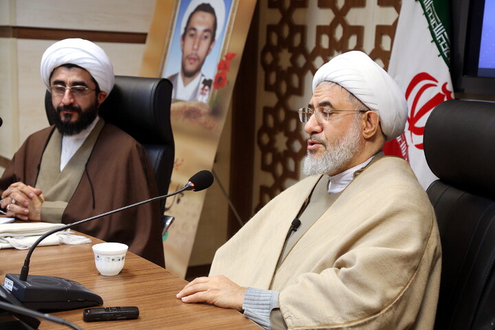 تصاویر/ نشست مسئولین امور اجتماعی و سیاسی مراکز مدیریت حوزه استانها با آیت الله اراکی