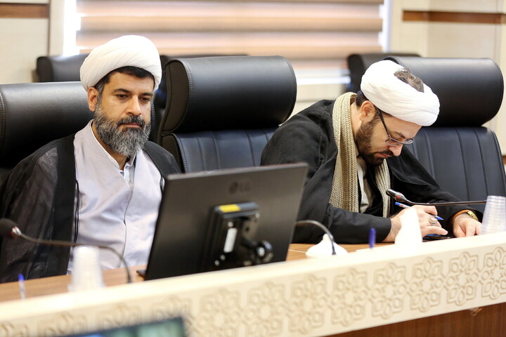 تصاویر/ نشست مسئولین امور اجتماعی و سیاسی مراکز مدیریت حوزه استانها با آیت الله اراکی