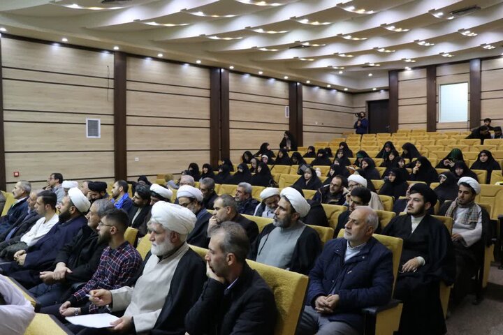 تصاویر/ نشست مبلغین ،مبلغات و خادمین اجرایی اعتکاف در مساجد شهرستان ارومیه