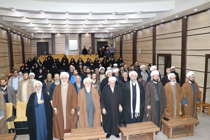 تصاویر/ نشست مبلغین ،مبلغات و خادمین اجرایی اعتکاف در مساجد شهرستان ارومیه