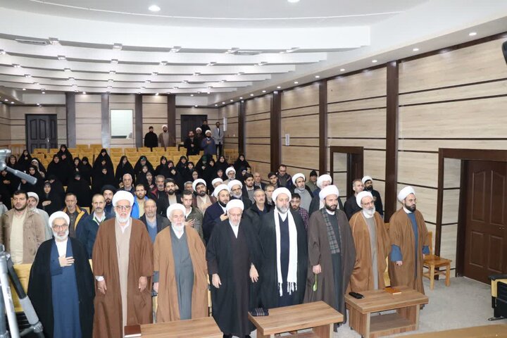 تصاویر/ نشست مبلغین ،مبلغات و خادمین اجرایی اعتکاف در مساجد شهرستان ارومیه