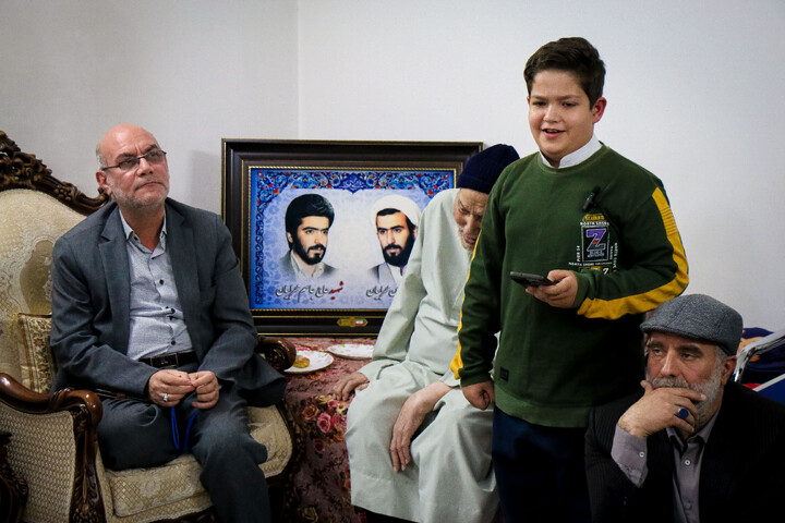 تصاویر/ تکریم اهالی رسانه‌ خبر از خانواده شهیدان محرابیان