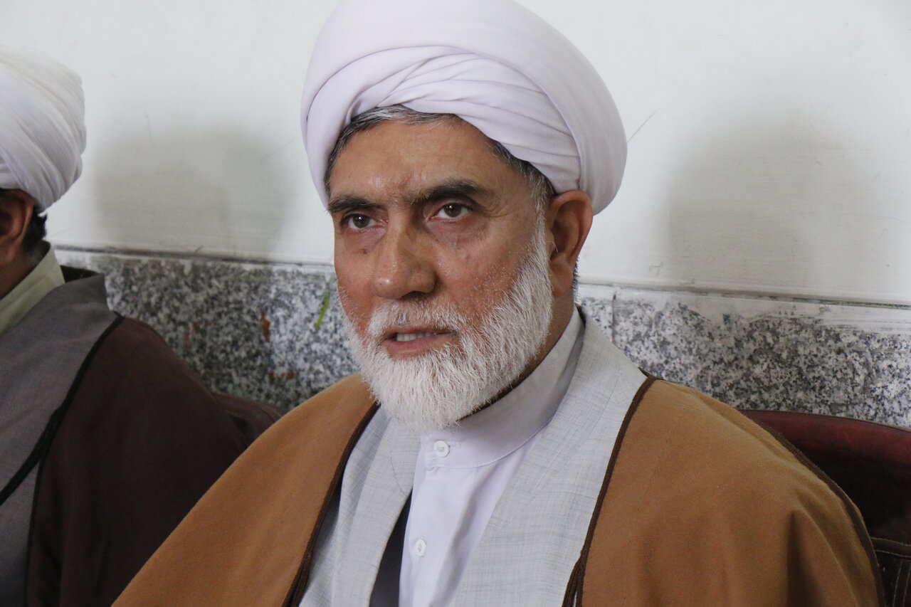 حضور معاون تبلیغ حوزه علمیه استان کرمان در دبستان پسرانه شهدای رستم‌آباد نرماشیر