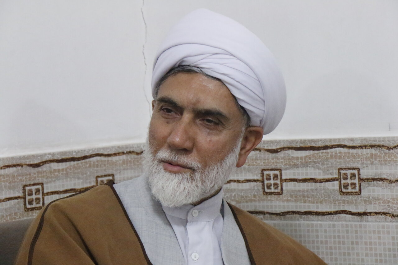 دیدار معاون تبلیغ حوزه علمیه استان کرمان با مبلغ طرح هجرت روستای محمدآباد شیخ